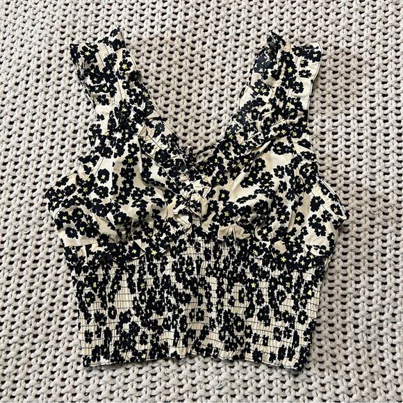 NWT Topshop Smocked Floral Crop Top 8 - Picture 9 of 12